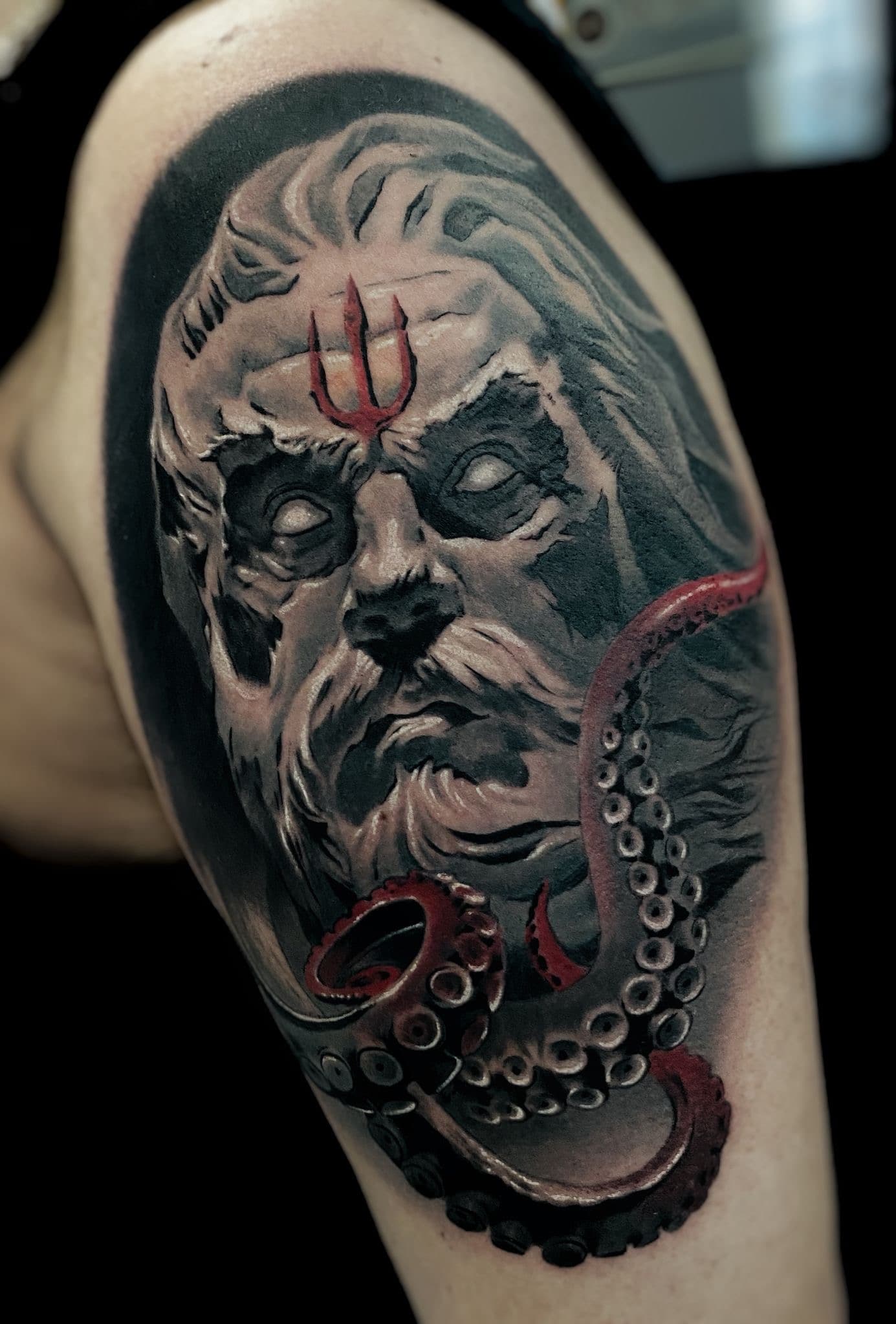 Colorful neo-traditional by Tomek